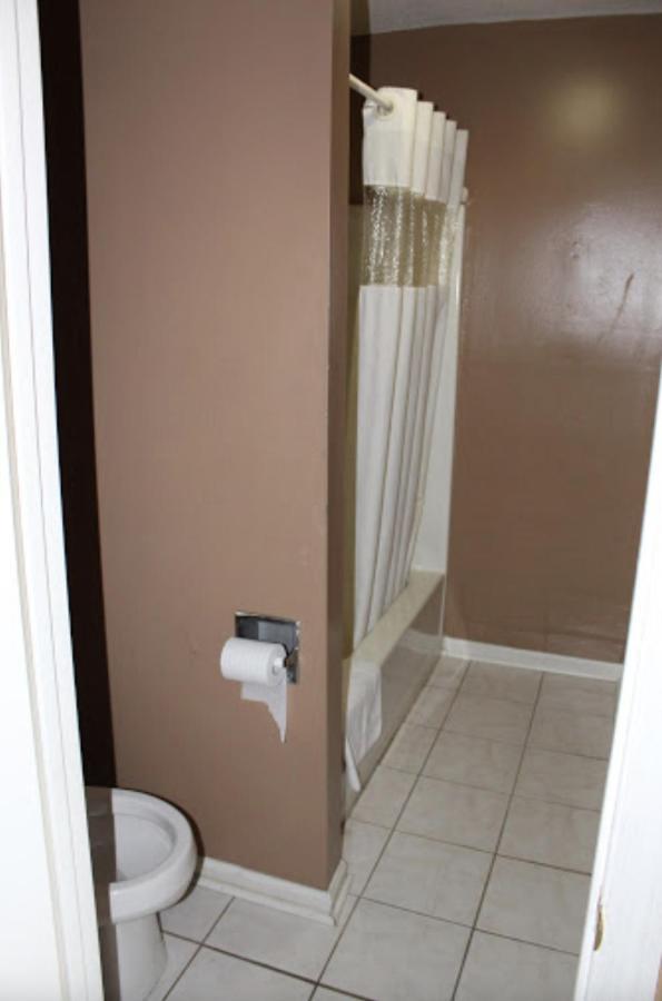 Economy Inn Augusta Bagian luar foto